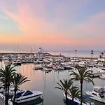 Σπίτι διακοπών Modern Townhouse 7min Walk And 15 To Duquesa Manilva